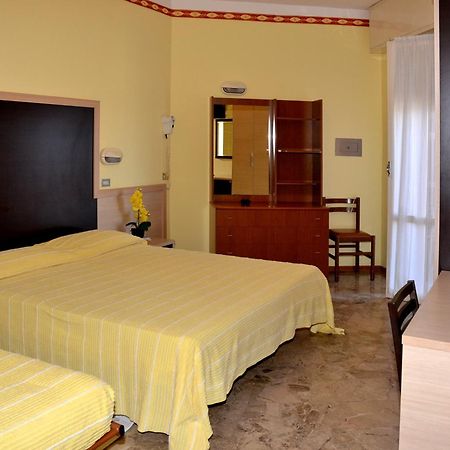 Hotel Marco Polo Bellaria-Igea Marina Bilik gambar